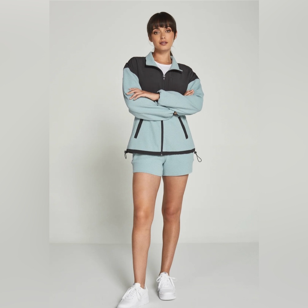 7 Diamonds Restoration Full Zip Jacket in Seafoam
Combo - Small NWT $148 - Picture 4 of 12